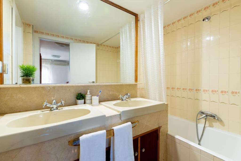 Apartmán Behouse Sierpes Sevilla Exteriér fotografie
